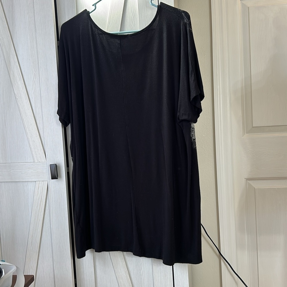 B.L.U.E. Paris Themed Black Tshirt Sz 1X - Picture 5 of 11